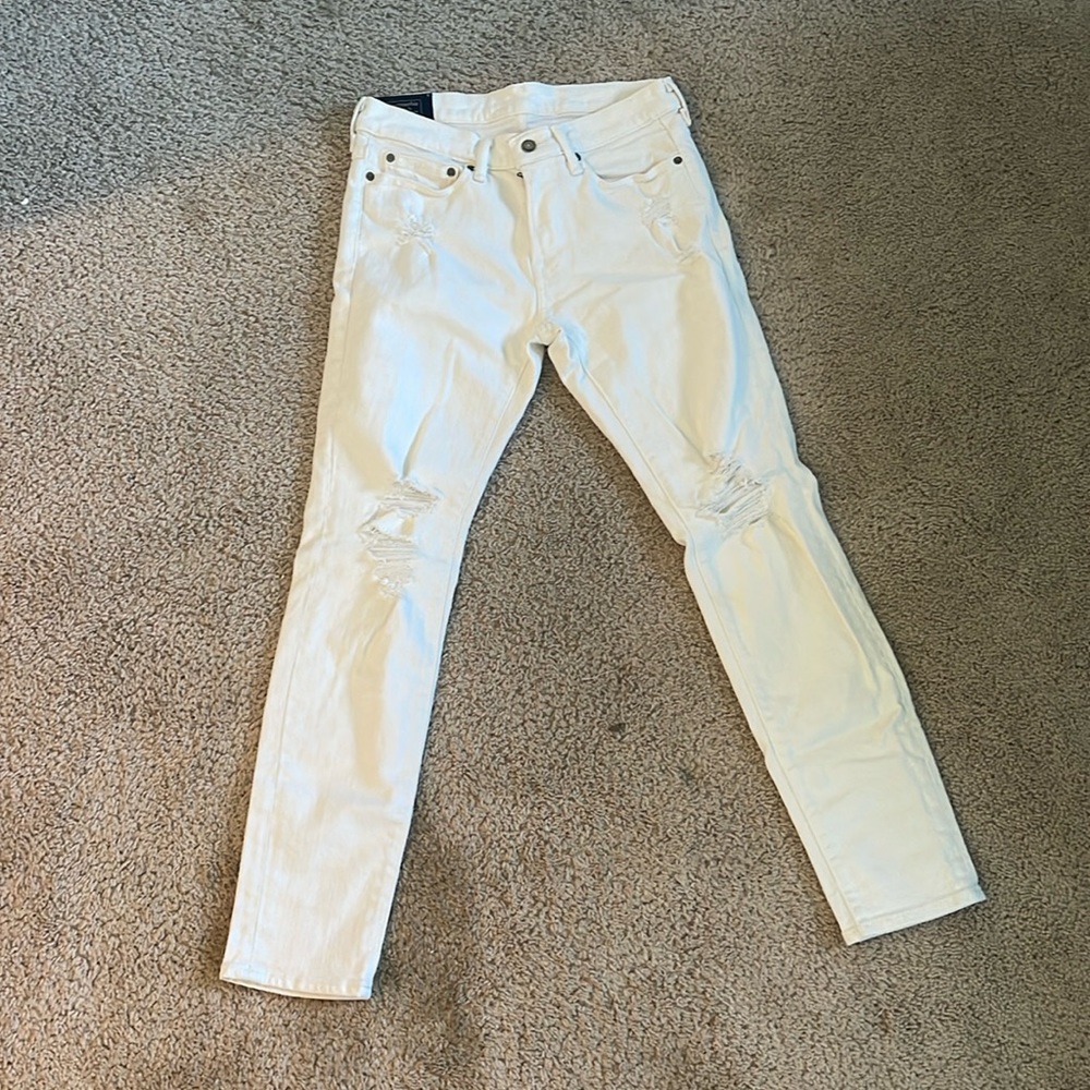 White Abercrombie and fitch ripped jeans